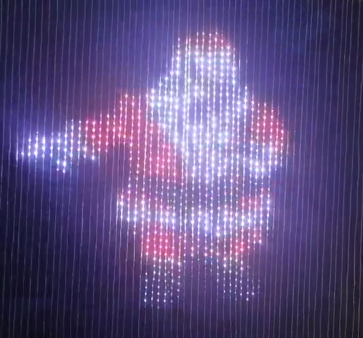 Luci RGB che trasformano il design del paesaggio come una chiamata alla ribalta