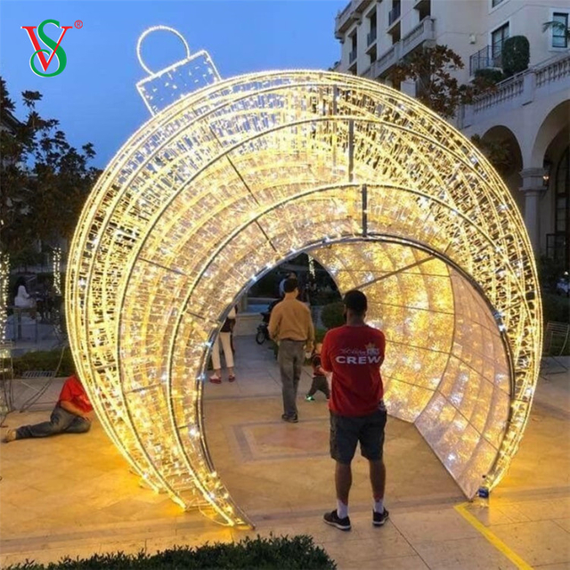 Grande lampada da esterno a forma di palla ad arco 3D per decorazioni natalizie