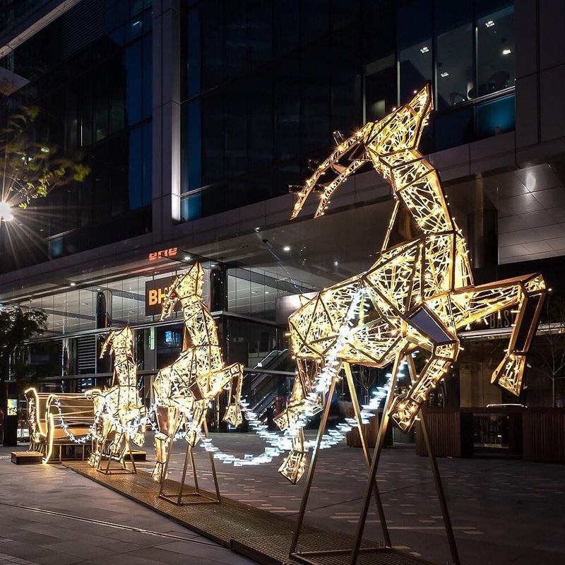 Babbo Natale E Renna