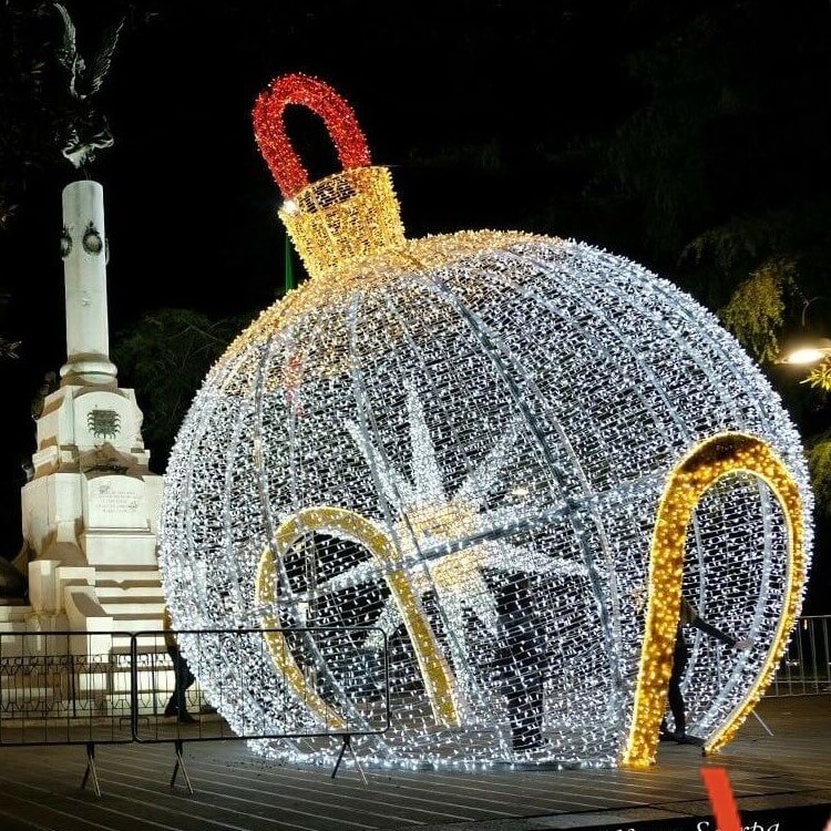 Luce a sfera gigante 3D