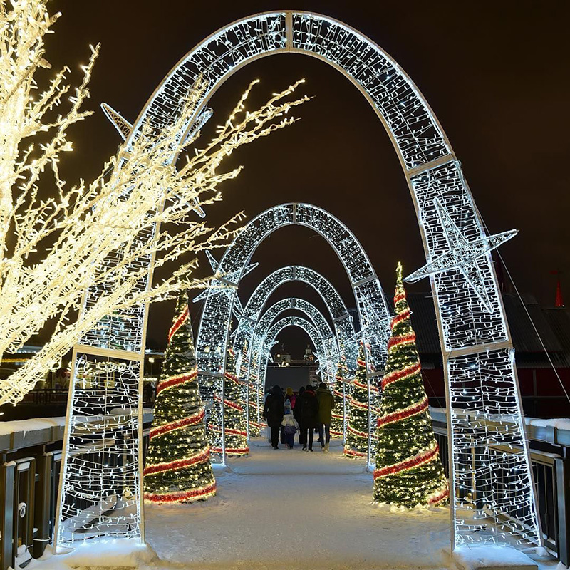 Luce con motivo ad arco 3D