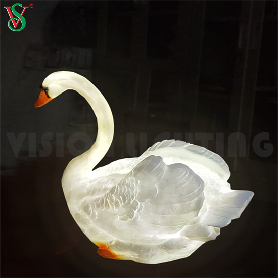 Cigno illuminato a LED con luce per scultura in resina d'oca in fibra di vetro per la decorazione esterna del parco zoologico