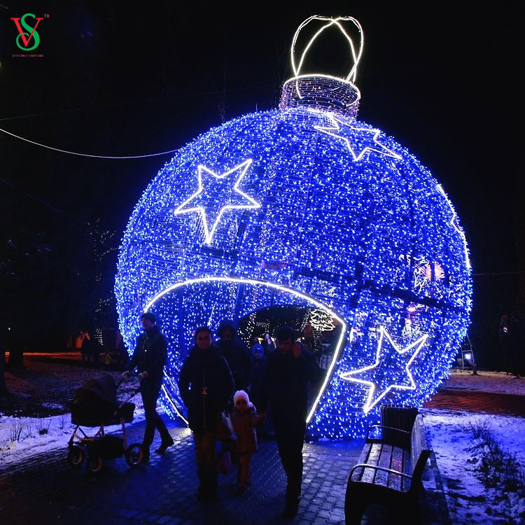 Luce decorativa a LED gigante 3D con motivo ad arco a sfera per l'esposizione del centro commerciale di Natale